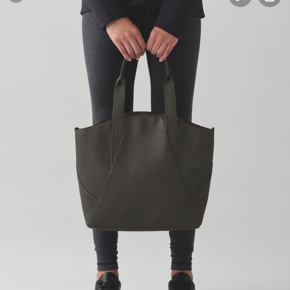 🍋lululemon all day tote medium size